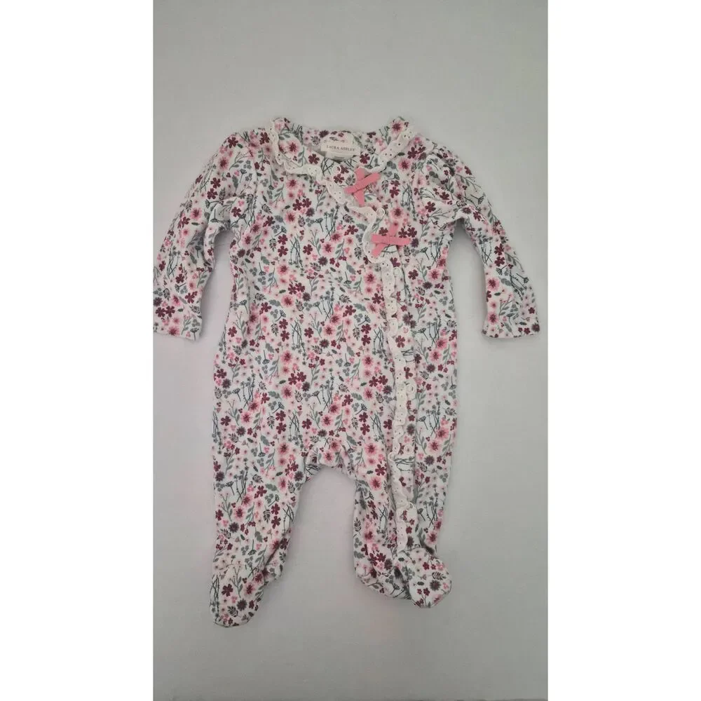 0-3months Baby Girl Clothes: Laura Ashley, Nicole Miller, Carter's, Garanimals